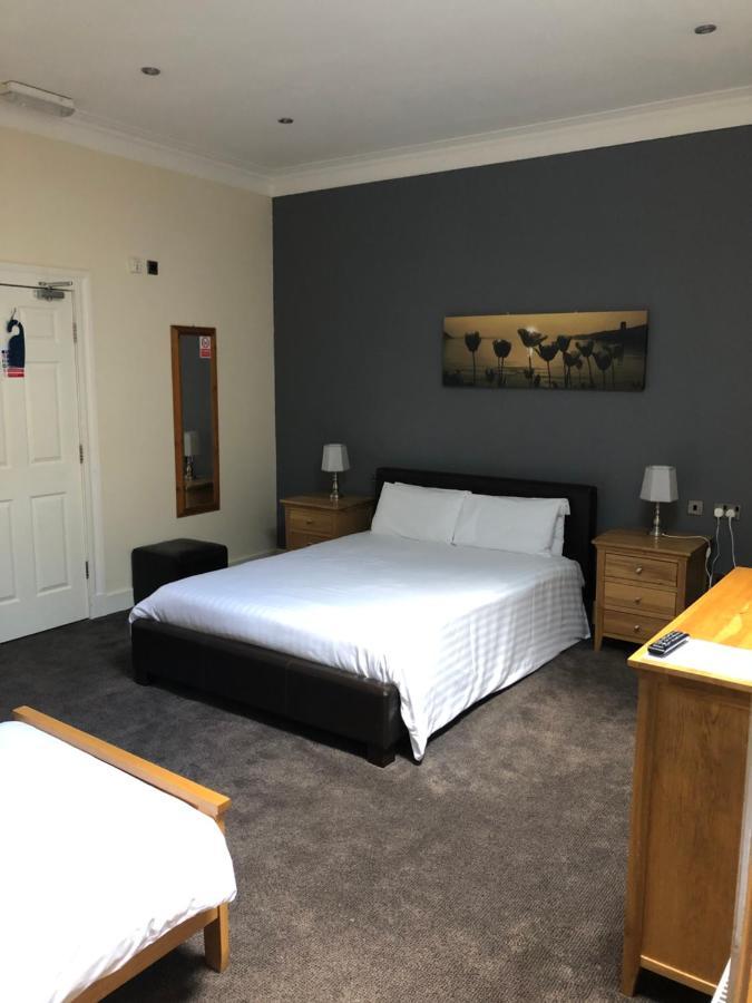 Oyo Douglas Hotel Kilmarnock Zewnętrze zdjęcie