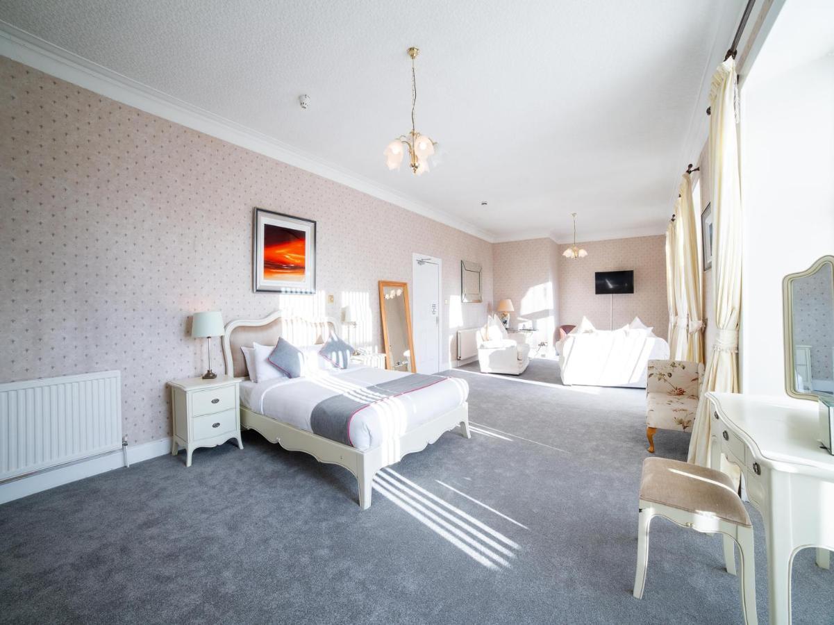Oyo Douglas Hotel Kilmarnock Zewnętrze zdjęcie
