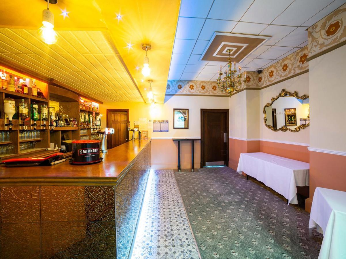 Oyo Douglas Hotel Kilmarnock Zewnętrze zdjęcie